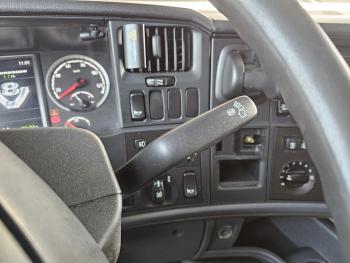 R500 V8 / MANUAL / RETARDER